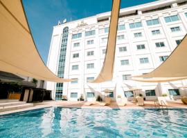 阿波火山景酒店，位于达沃市的带泳池的酒店