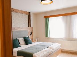 Zur Margarethenmühle - Landgasthof und Waldhotel，位于德伯尔恩的酒店