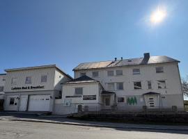 罗弗敦雷恩住宿加早餐旅馆 - 客房及公寓，位于雷讷的酒店