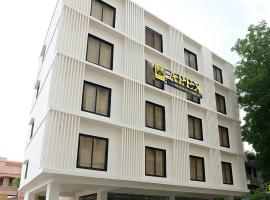 Apex Residency Inn，位于Chacka的酒店