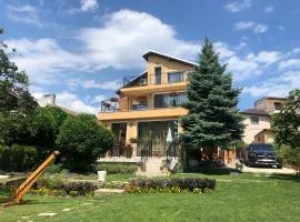 Modern Villa with Garden in Evksinograd, Varna by Flat manаger