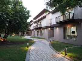 Gir Aatithya Clarks Inn