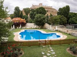 AZZ Peñafiel Las Claras Hotel & Spa，位于佩纳菲尔的酒店