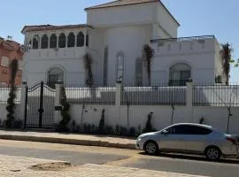 Malek Hotel