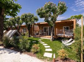 Camping Fossalta，位于拉齐塞的酒店