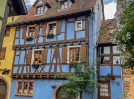 La Maison Bleue - Historic House in the Heart of Riquewihr，位于利克维的自助式住宿