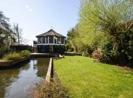 Drakes - Holiday Cottage in Wroxham