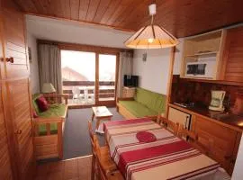 Studio cabine, balcon sud, 5 couchages, Les Saisies - FR-1-293-108