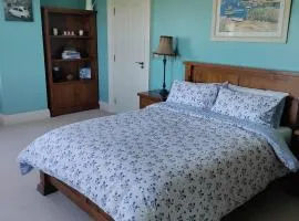 Hillside Haven F94EW71