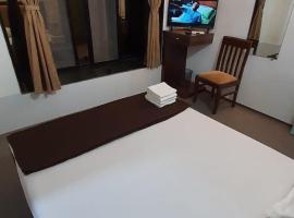 Alibag Beach Hotel，位于阿里巴格的酒店