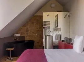 皮拉尔酒店