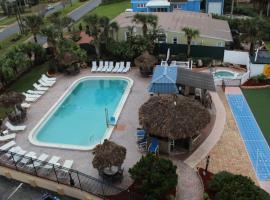Daytona Resort and Club，位于代托纳海滩的酒店