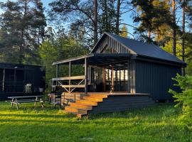 Atpūtas kempings Ozoli，位于Usmenieki的酒店