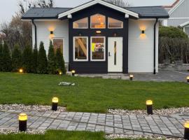 Nordic Loft Retrat- Deluxe mini villa med 2 sovloft，位于默恩达尔的酒店