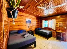 Wasi la Punta 4 Starlink 2min walk to the beach