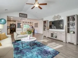 1 Mi to Shopping District Chic Springfield Home