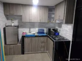 Apartamento vacacional con parqueadero y piscina