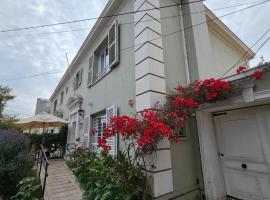 Hostal Casona Quintamar 2，位于维纳德马的民宿
