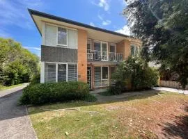 Convenient 3BR Home Minutes from Central Park