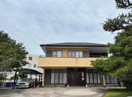 一棟貸しの宿 貸別荘 水戸ハウス Vacation Rental Mito House! Location is 1-2-55 Kanemachi Ibaraki Prefecture 場所は茨城県水戸市金町1-2-55です 玄関横のキーボックスの暗証番号はご予約後に宿からのメッセージ欄にてご確認下さい，位于水户的酒店