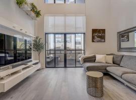Modern Luxury Loft facing Santana Row with Balcony，位于圣何塞的酒店