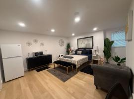 Elegant Urban Haven in Long Island，位于马萨皮夸的酒店
