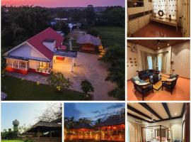 The White Villa- A Homestay rooted in tradition, wrapped in luxury，位于焦尔哈德的酒店
