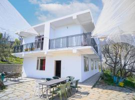 Orchid Villa - Crested View Kufri，位于库夫里的酒店