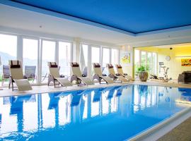 Hotel Ossiacher See，位于Stiegl的酒店