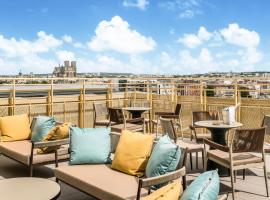 Holiday Inn Express & Suites Reims - Rives de Vesle by IHG，位于兰斯的酒店