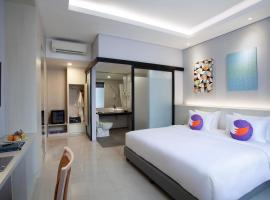 FOX Lite Hotel Cikarang，位于Leuweungmalang 2的酒店