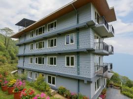 Summit Enigma Resort & Spa , Lamahatta，位于大吉岭的酒店