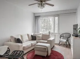 One Bedroom Flat with free parking