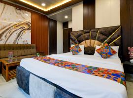 Hotel Valencia Palace，位于瓦拉纳西的酒店