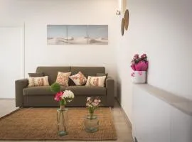 Dimora Belvedere con mansarda e balcone a 5 minuti dal mare