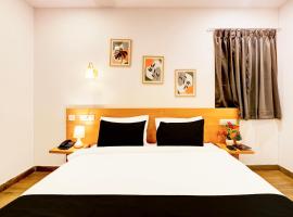 Super Townhouse CASA GRAND HIMAYATNAGAR，位于Lālāguda的酒店