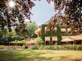 Landgoed Huize Bergen Den Bosch - Vught，位于登博斯的酒店
