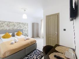 Cazare Pensiune La Bozi，位于Utvin的酒店