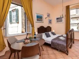 Amoret Apartments