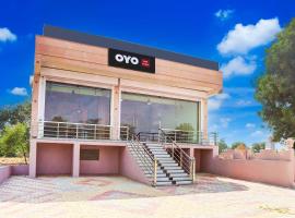 Hotel O Food Junction Restaurant & Hotel，位于Chaoni的酒店