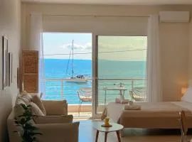 Above The Sea Luxury Apartment