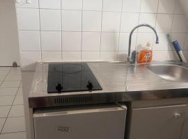 APPARTEMENT FRIZEBOIs，位于苏瓦松的酒店