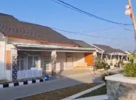 Cozy Room Selabintana