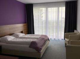 Hotel MANTLER，位于Maissau的酒店