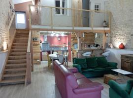 La grange d'Isabelle，位于Rouillac的酒店