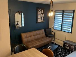 Joli F1 plein centre de la ville royale d EU，位于厄镇的酒店