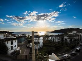 El Prado: New 2br Condo in Las Catalinas，位于Playa Danta的酒店