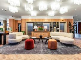 Radisson Hotel Manchester City Centre, A Verified Net Zero Hotel，位于曼彻斯特的酒店