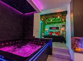 - Aux Bulles 2 - Suite & SPA - By Skyline Résidence，位于里摩日的酒店