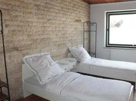 Ruhiger Landhaus-Charme mit Top-Anbindung